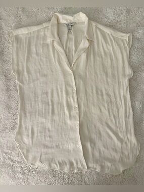 Nine West Short Sleeve Blouse Shirt Off-White Cream Blouse Size M